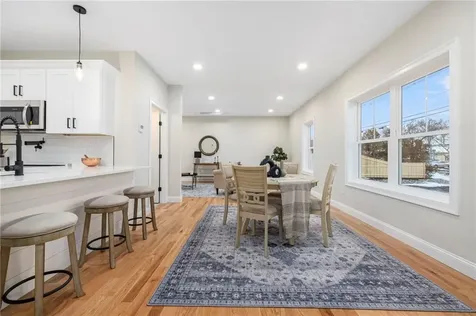 2907 Post Road Warwick RI 02886