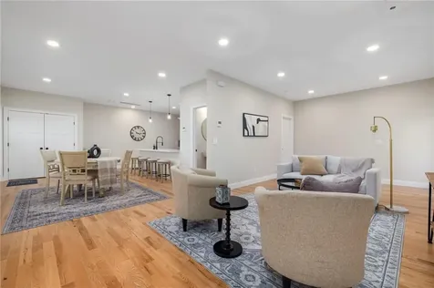 2907 Post Road Warwick RI 02886