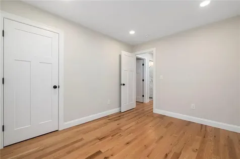 2907 Post Road Warwick RI 02886