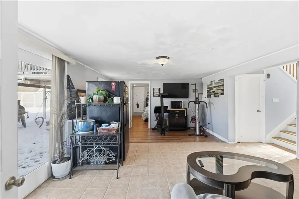 34 Commack Road East Providence RI 02914