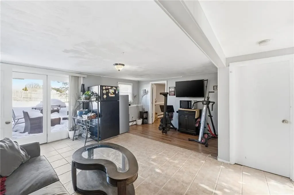 34 Commack Road East Providence RI 02914