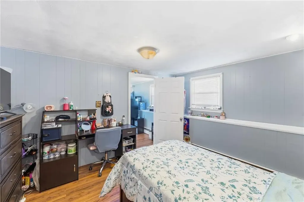 34 Commack Road East Providence RI 02914