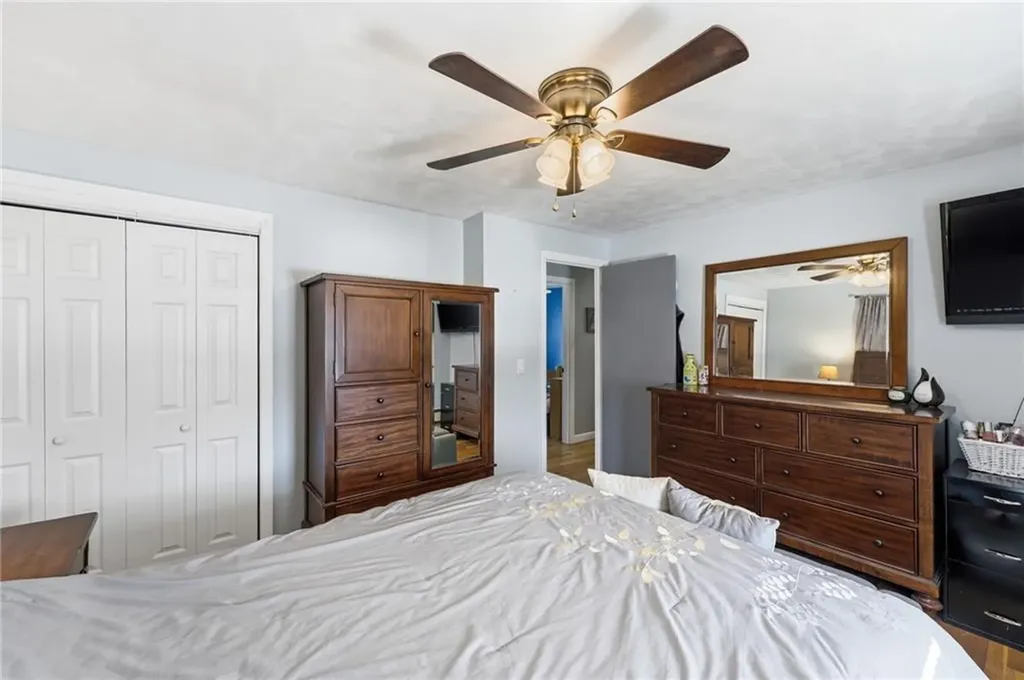 34 Commack Road East Providence RI 02914