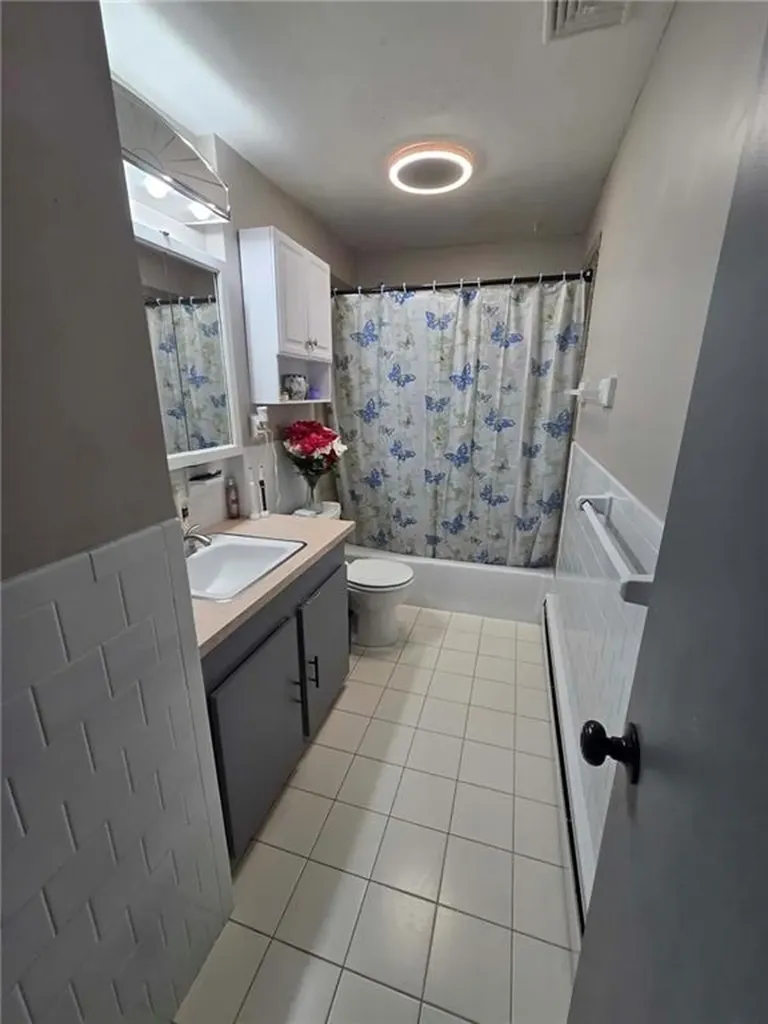 34 Commack Road East Providence RI 02914