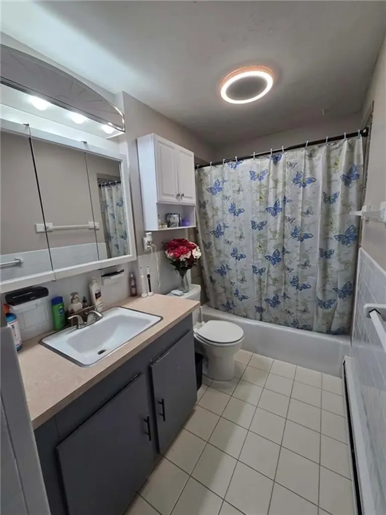 34 Commack Road East Providence RI 02914