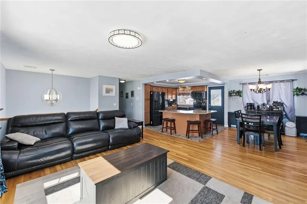 34 Commack Road East Providence RI 02914