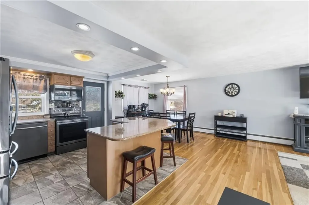 34 Commack Road East Providence RI 02914