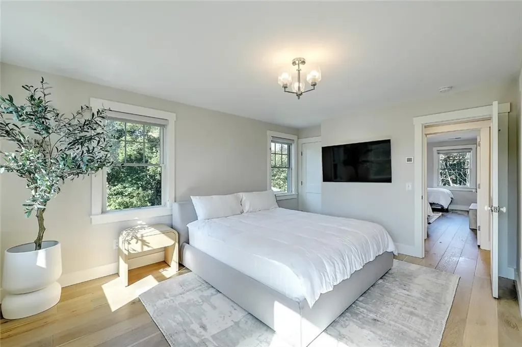 137 Rosebriar Avenue South Kingstown RI 02879