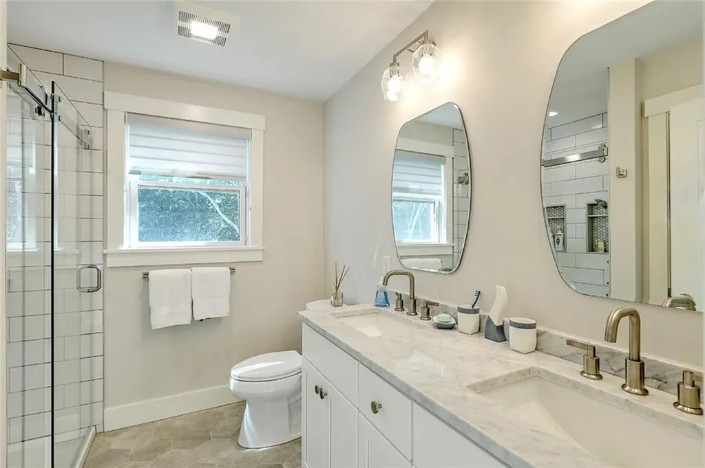 137 Rosebriar Avenue South Kingstown RI 02879