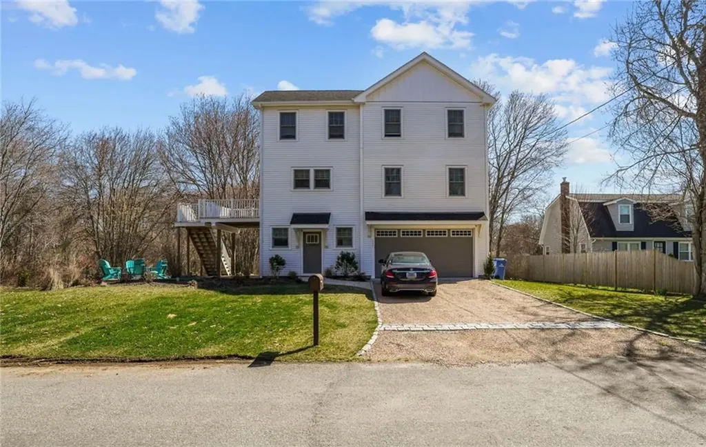 137 Rosebriar Avenue South Kingstown RI 02879