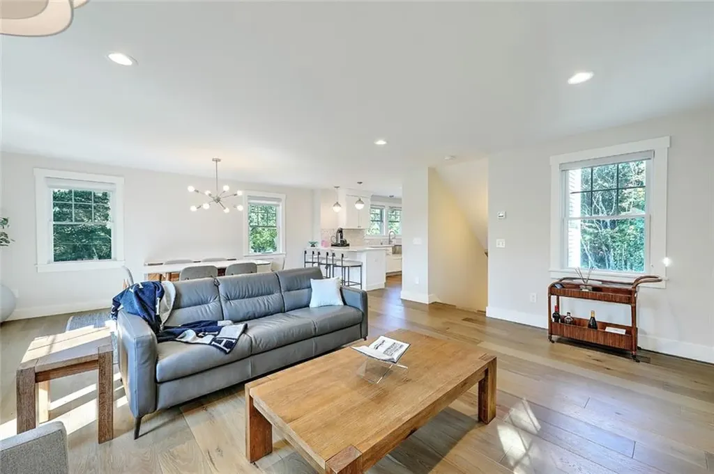 137 Rosebriar Avenue South Kingstown RI 02879
