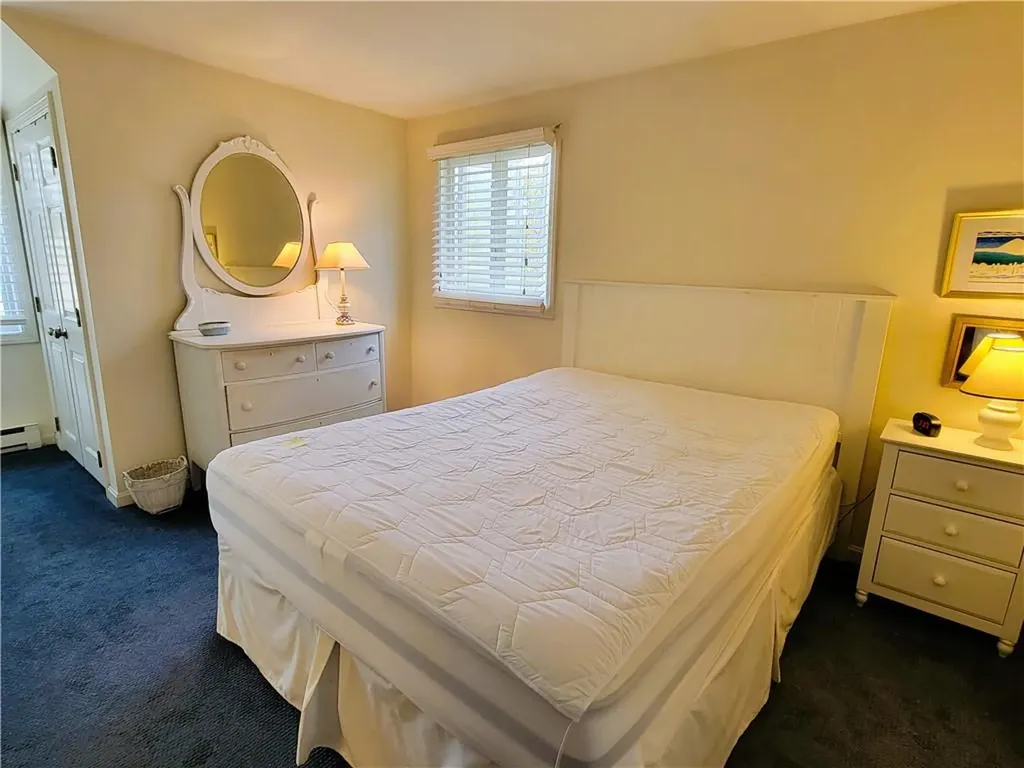 152 Tuckerman Avenue Middletown RI 02842