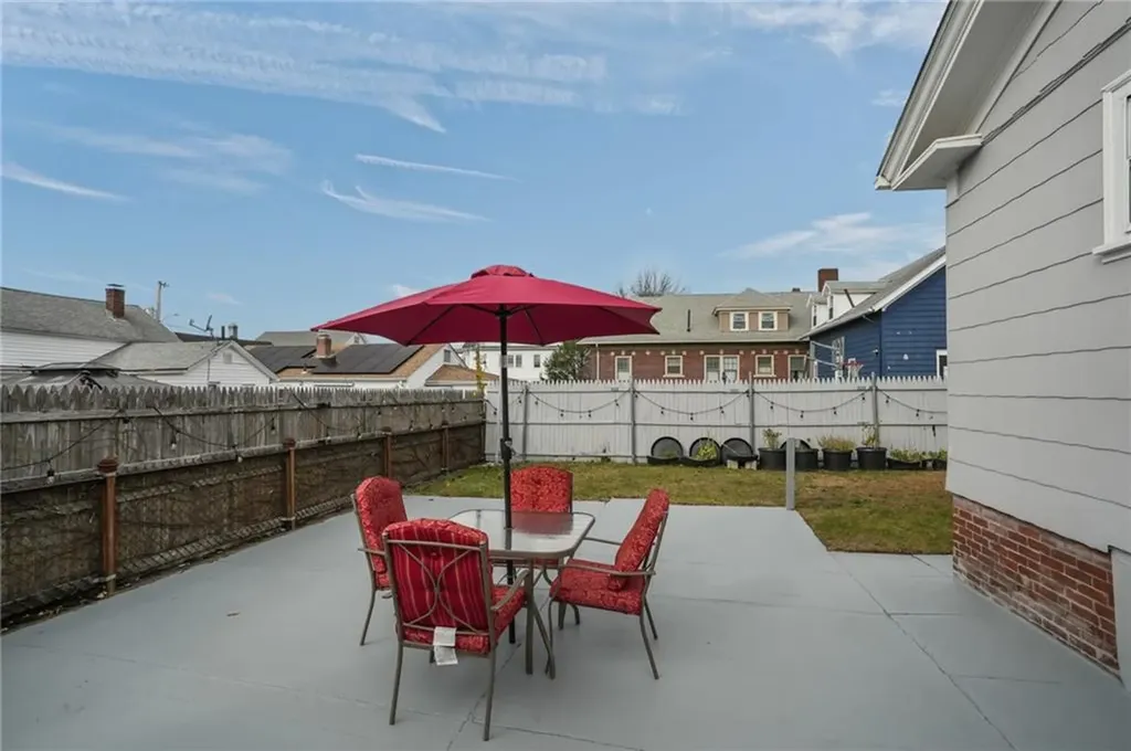 114 Commodore Street Providence RI 02904