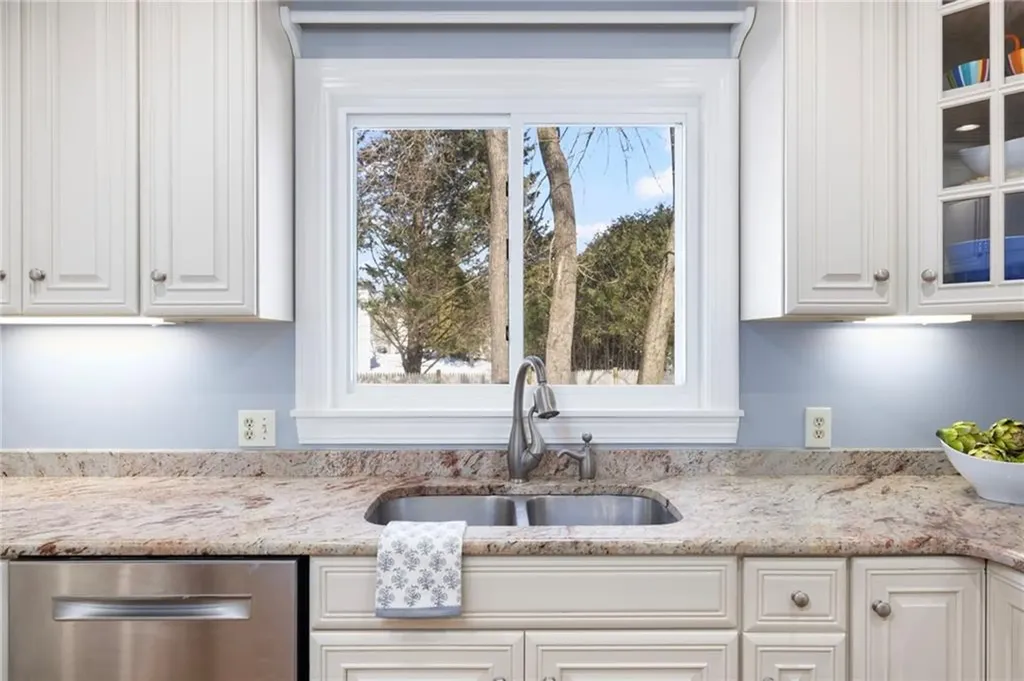 23 Morra Way East Providence RI 02916