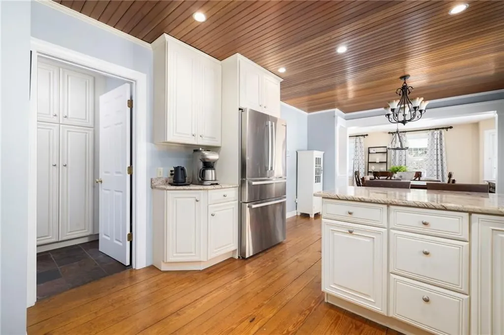 23 Morra Way East Providence RI 02916