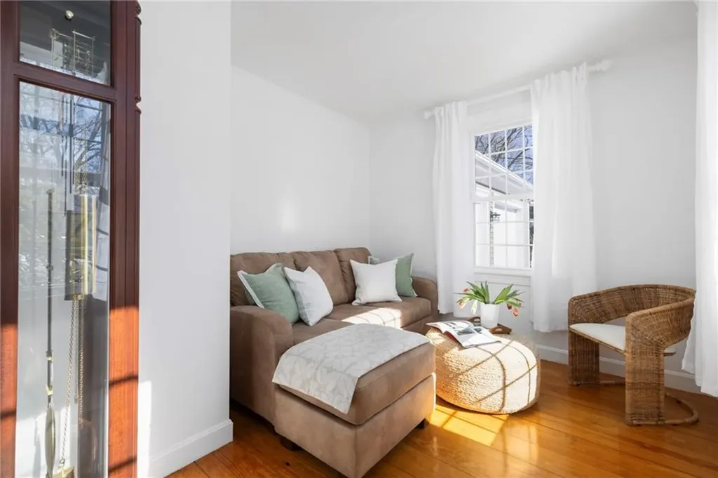 23 Morra Way East Providence RI 02916