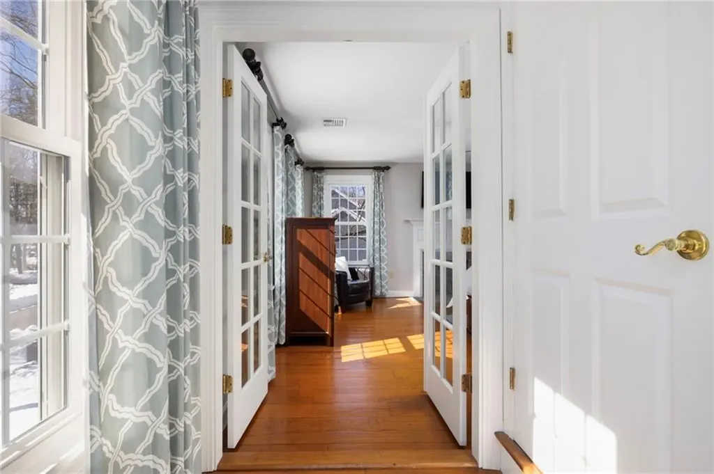 23 Morra Way East Providence RI 02916