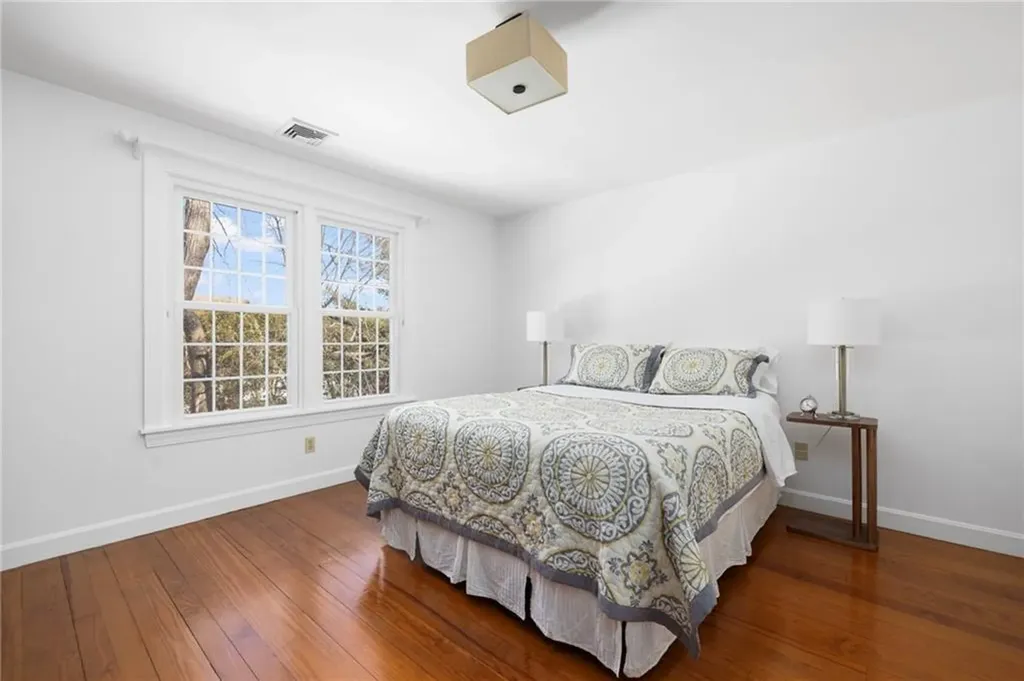 23 Morra Way East Providence RI 02916