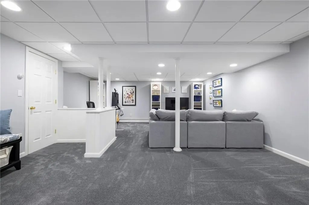 23 Morra Way East Providence RI 02916