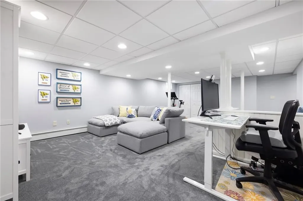 23 Morra Way East Providence RI 02916