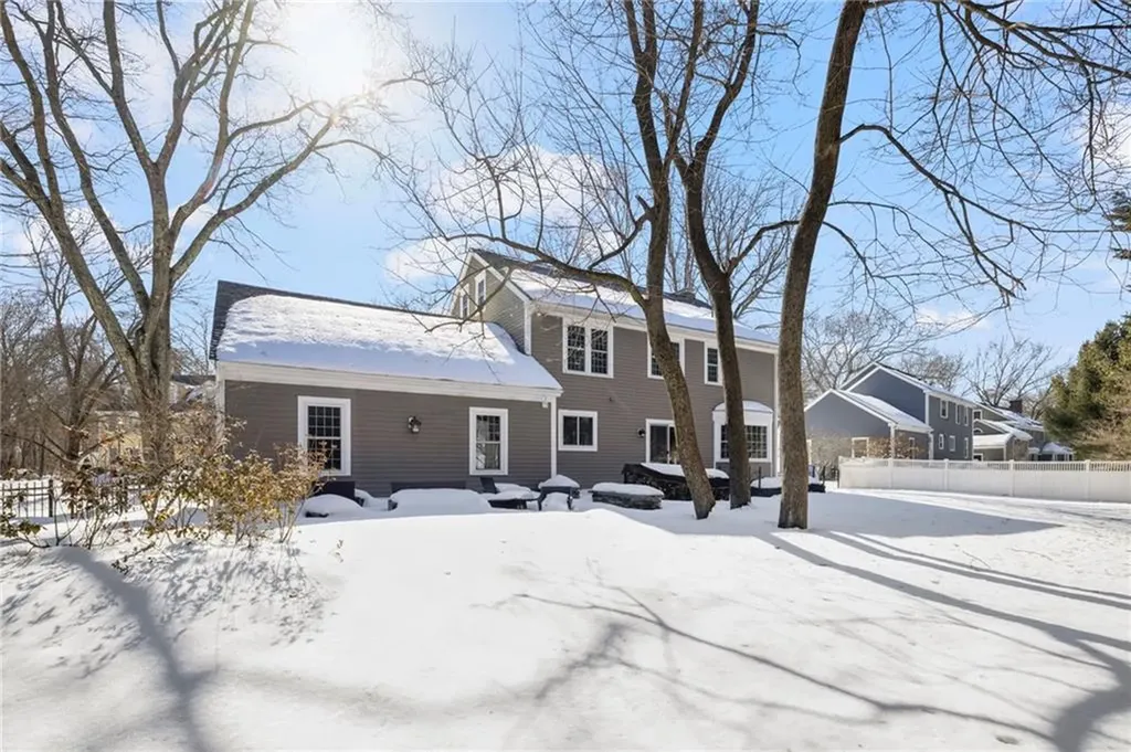 23 Morra Way East Providence RI 02916