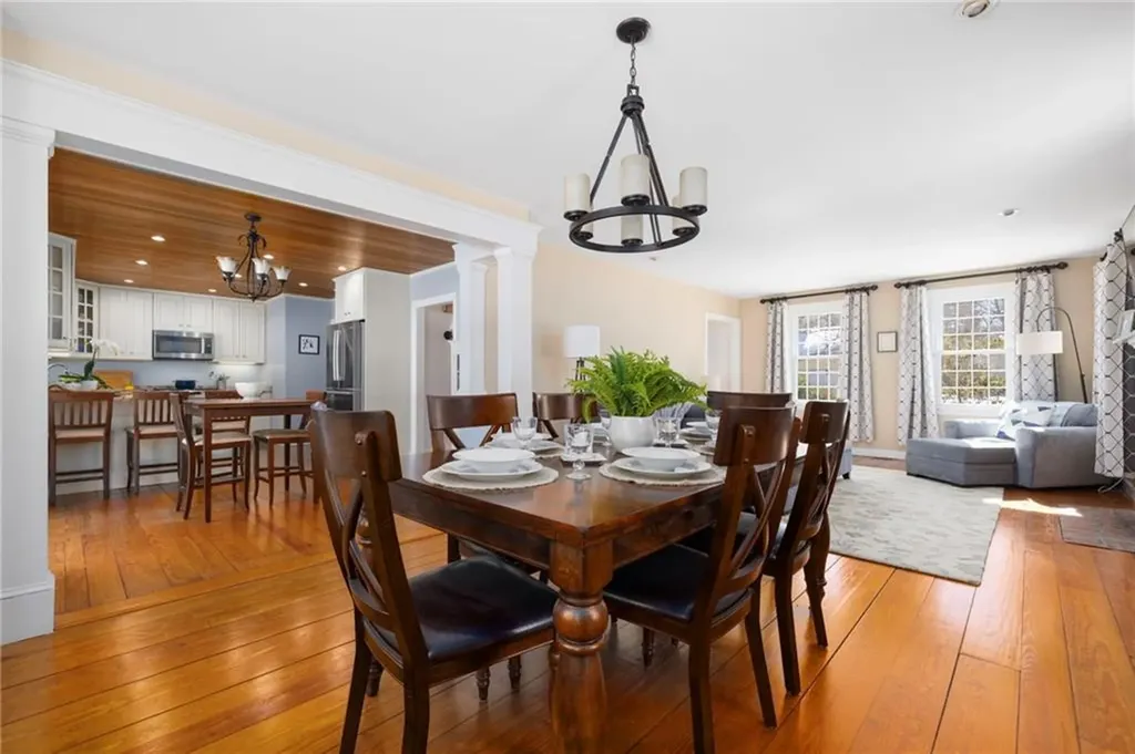 23 Morra Way East Providence RI 02916