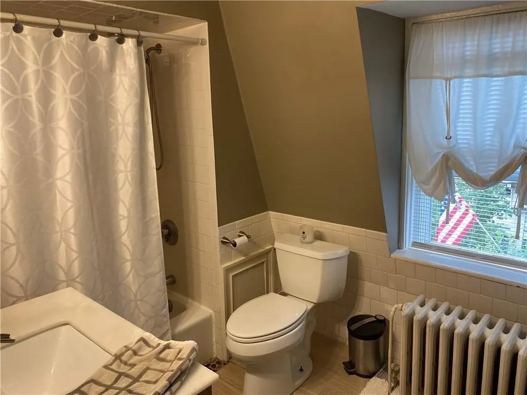 4 Hammond Street Newport RI 02840