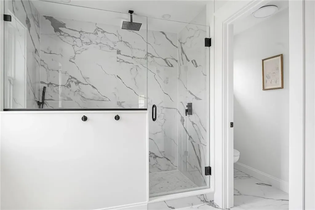 5 Braeburn Circle Cranston RI 02921