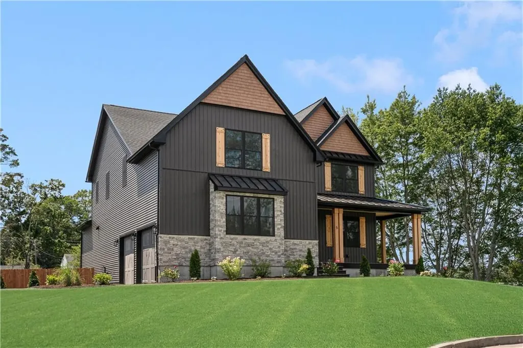 5 Braeburn Circle Cranston RI 02921