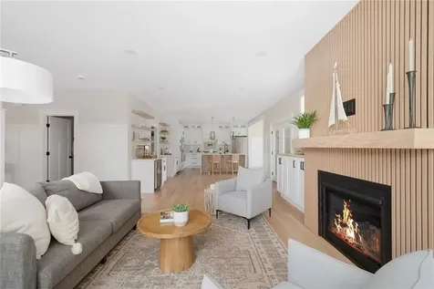 5 Braeburn Circle Cranston RI 02921