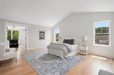 5 Braeburn Circle Cranston RI 02921