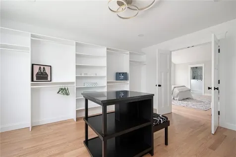 5 Braeburn Circle Cranston RI 02921