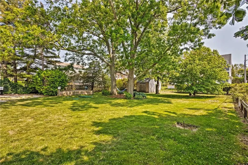 129 Dighton Avenue Portsmouth RI 02871