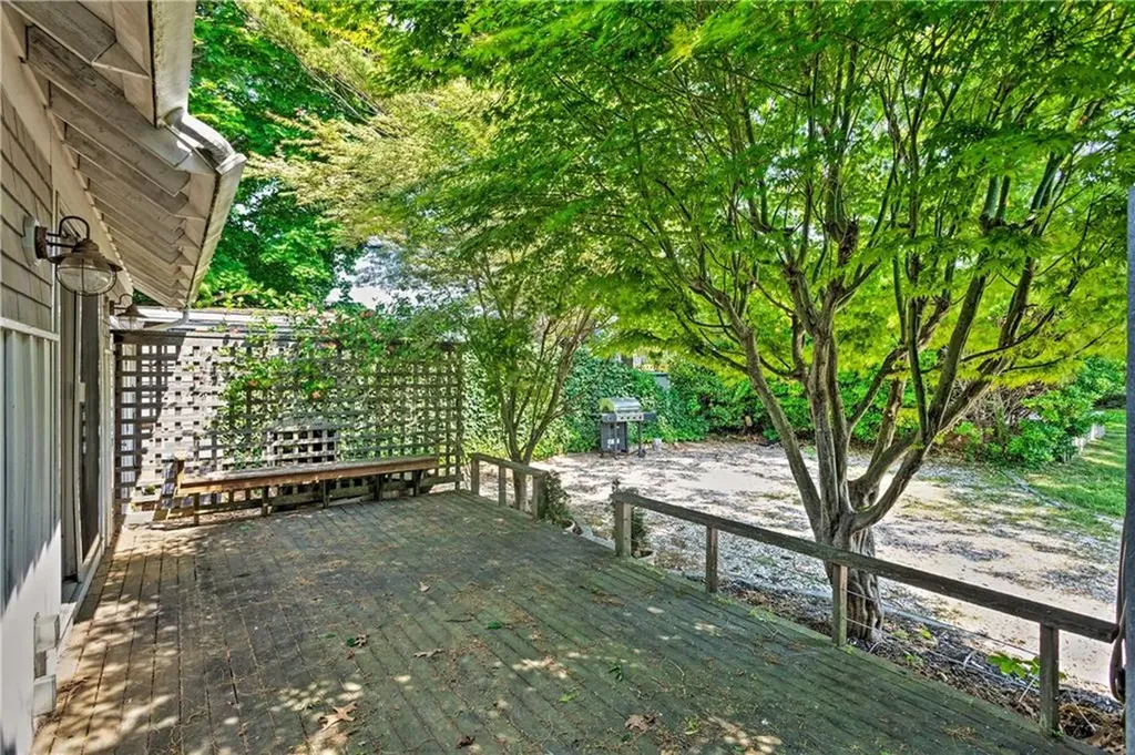 129 Dighton Avenue Portsmouth RI 02871