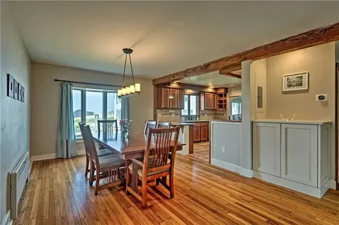 129 Dighton Avenue Portsmouth RI 02871