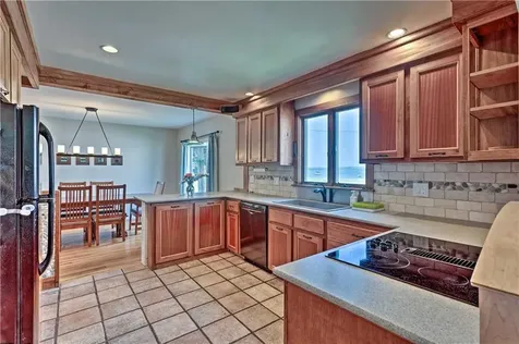 129 Dighton Avenue Portsmouth RI 02871