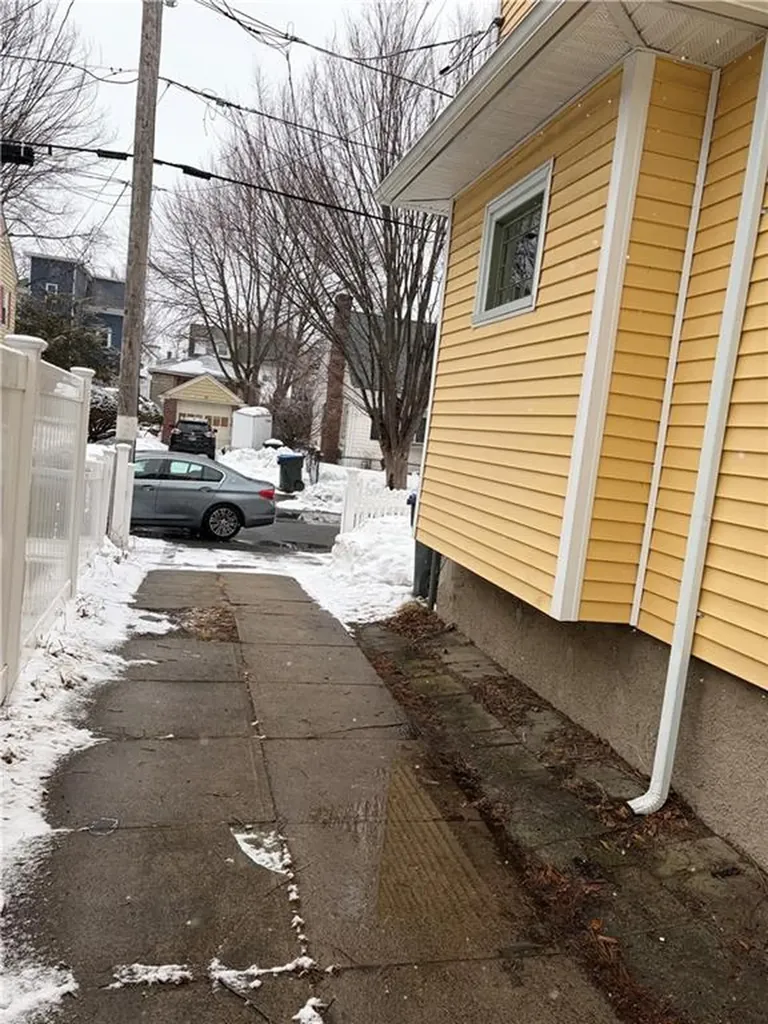 182 Calla Street Providence RI 02905