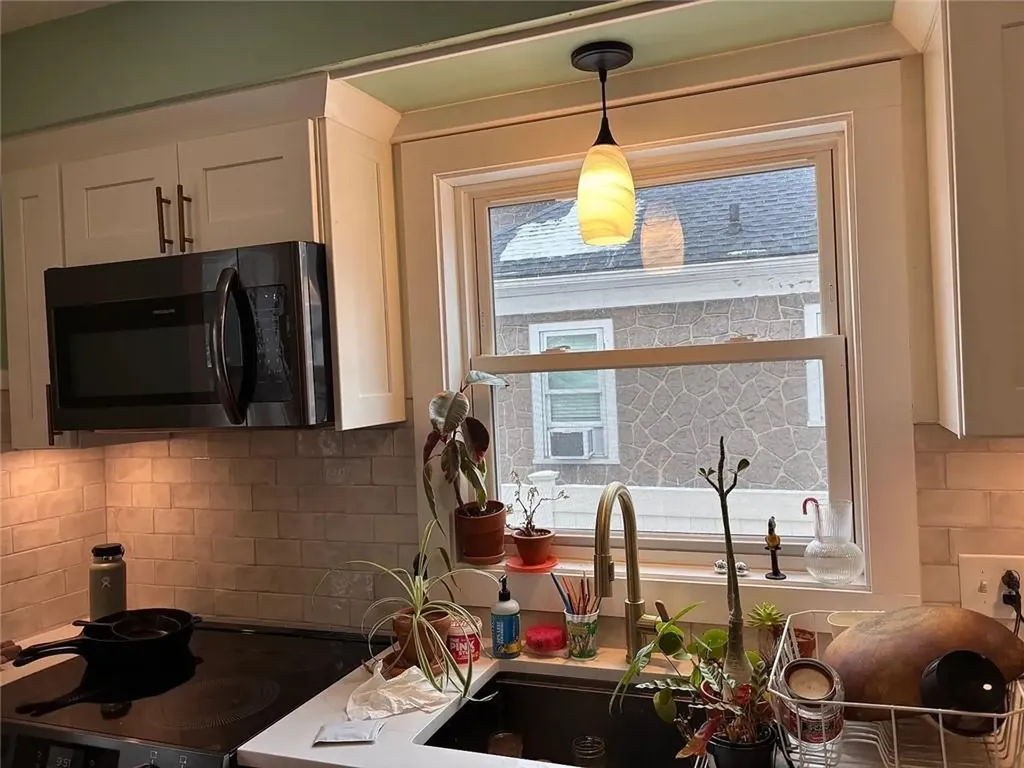 182 Calla Street Providence RI 02905