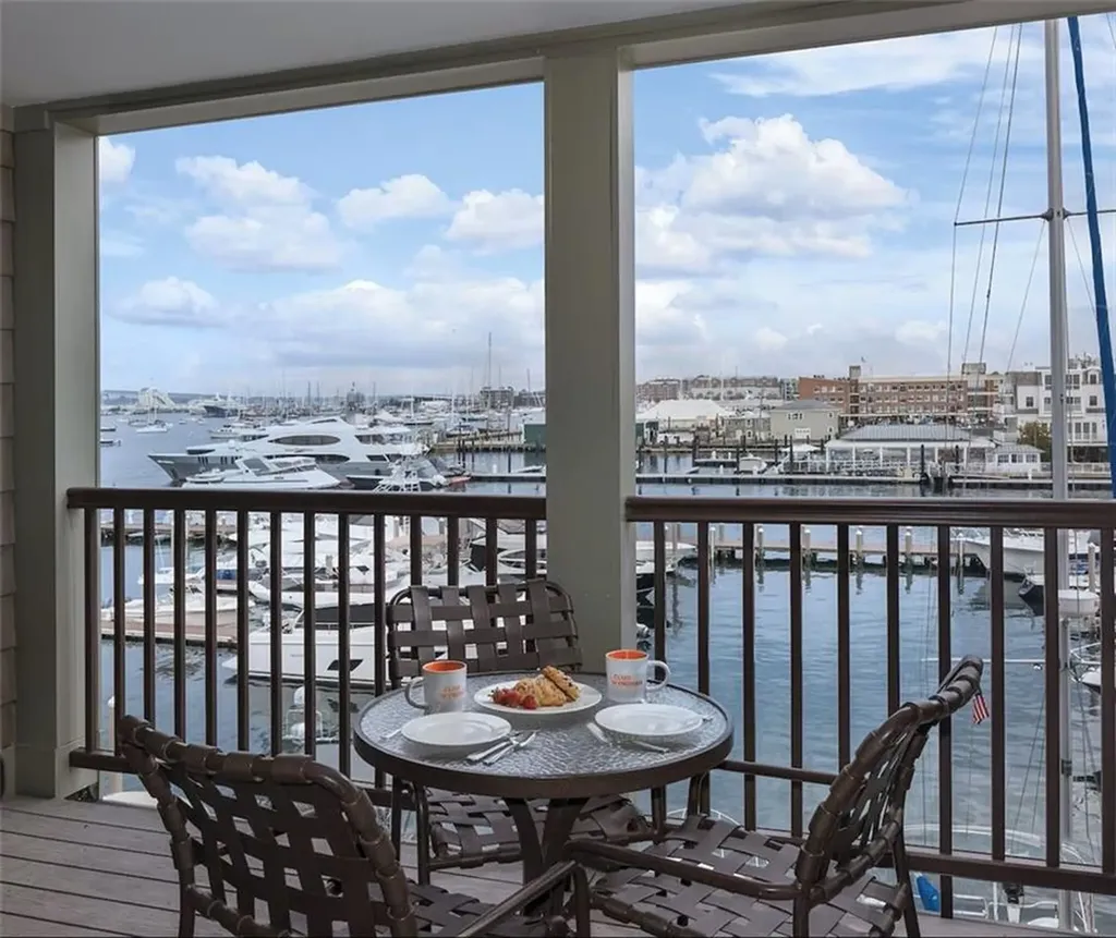 405 Thames Street Newport RI 02840