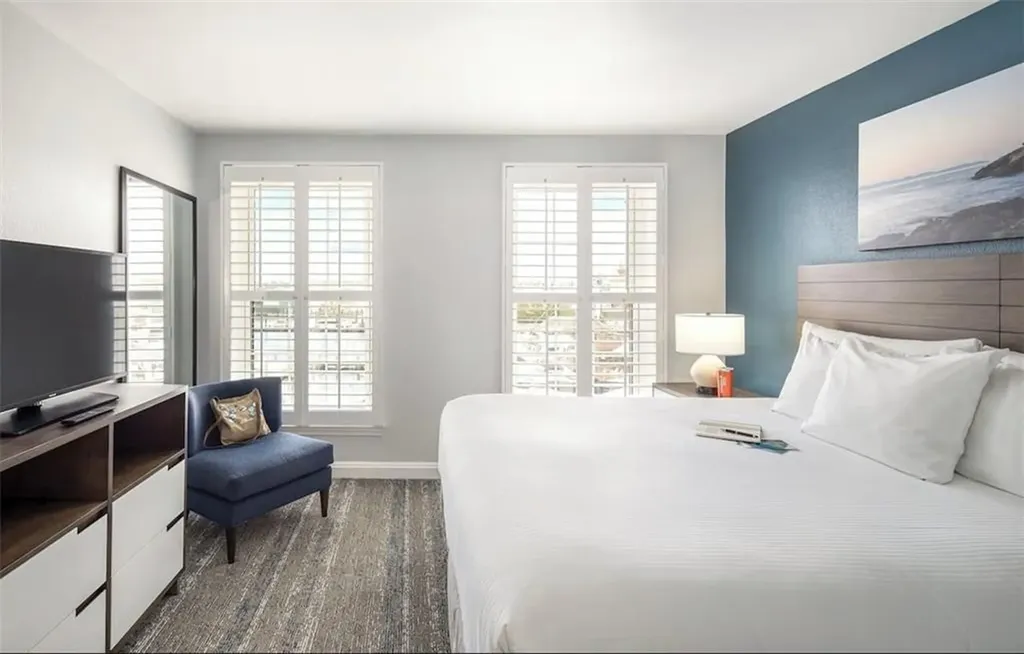 405 Thames Street Newport RI 02840