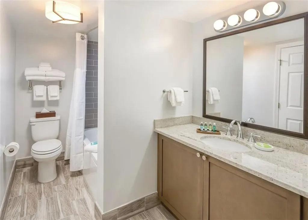 405 Thames Street Newport RI 02840