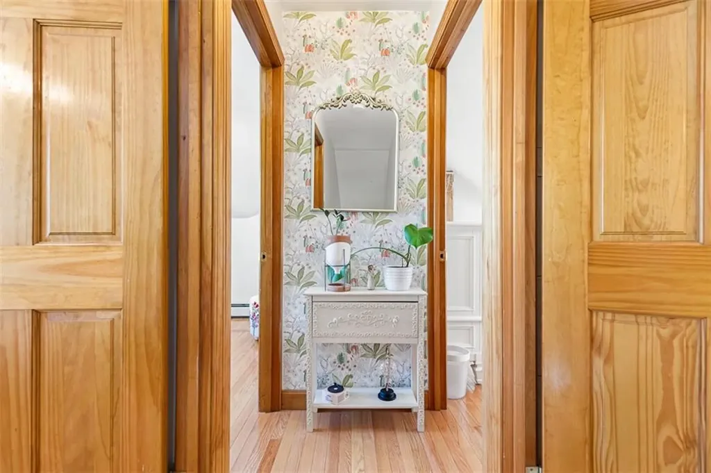 39 Orchard Street East Providence RI 02914