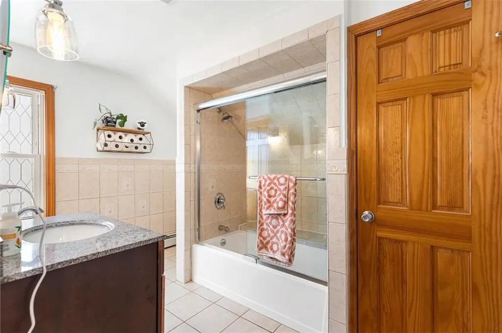 39 Orchard Street East Providence RI 02914