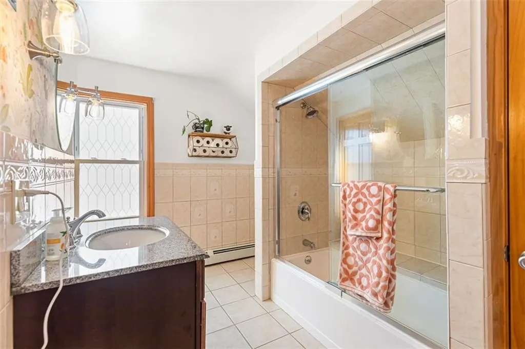 39 Orchard Street East Providence RI 02914