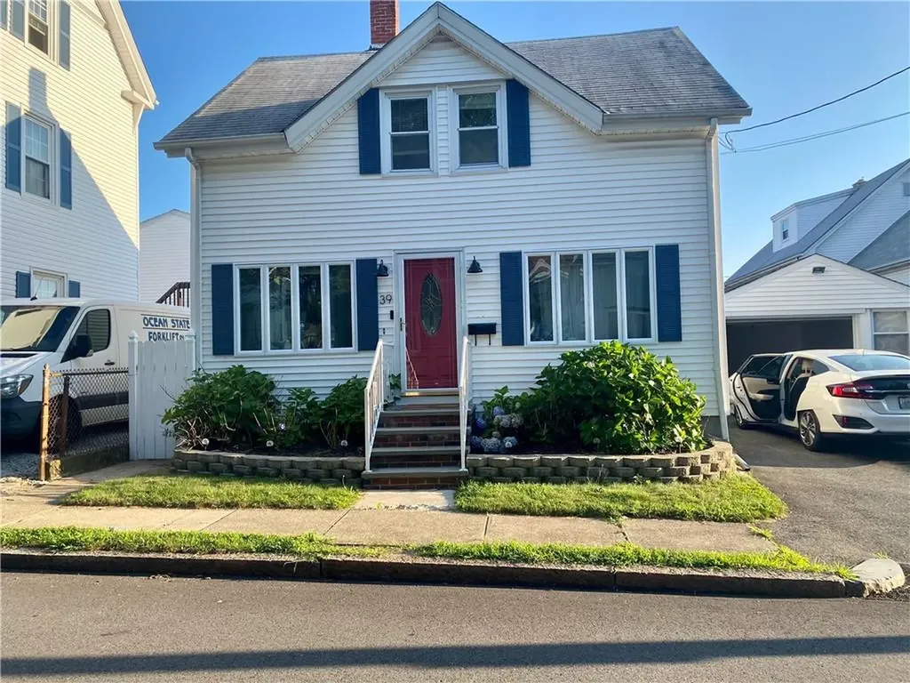 39 Orchard Street East Providence RI 02914