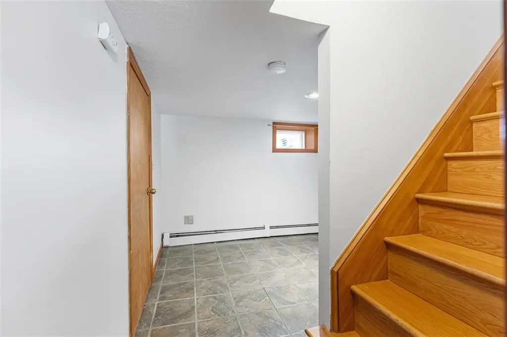 39 Orchard Street East Providence RI 02914