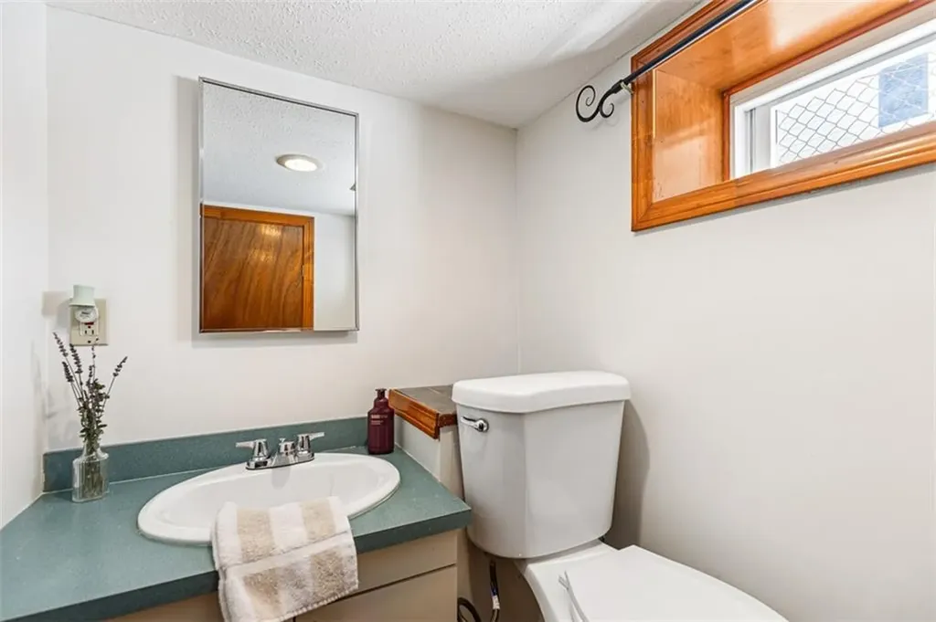 39 Orchard Street East Providence RI 02914