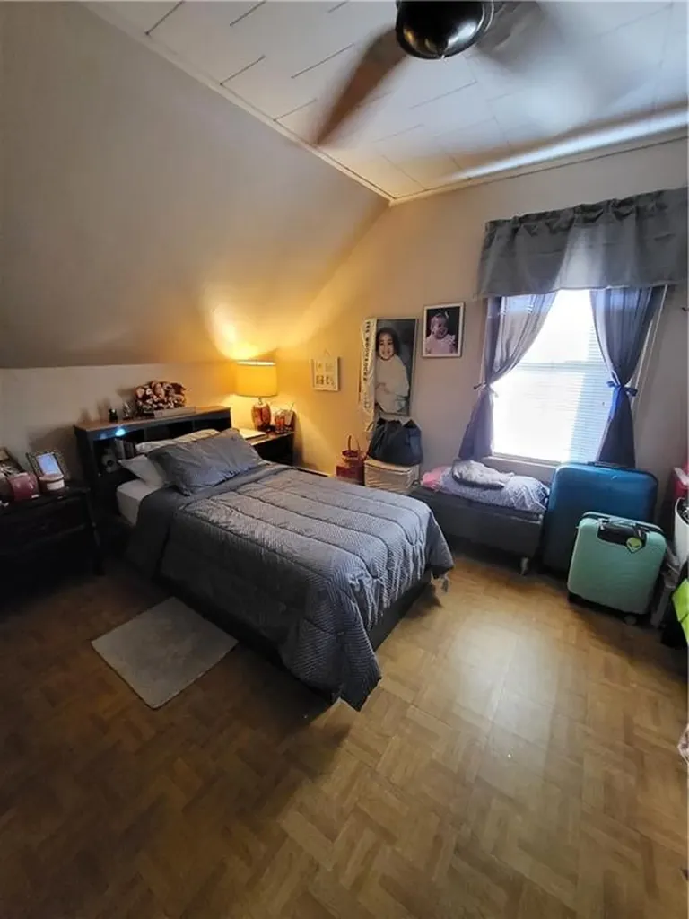 123 4th Avenue Woonsocket RI 02895