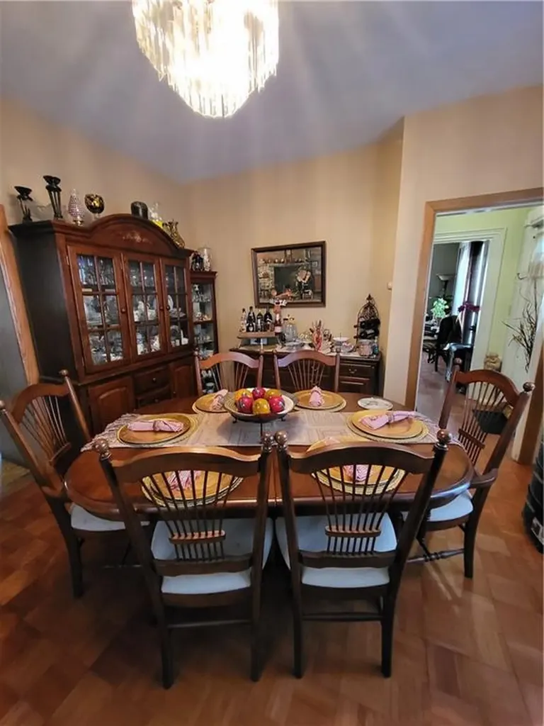 123 4th Avenue Woonsocket RI 02895