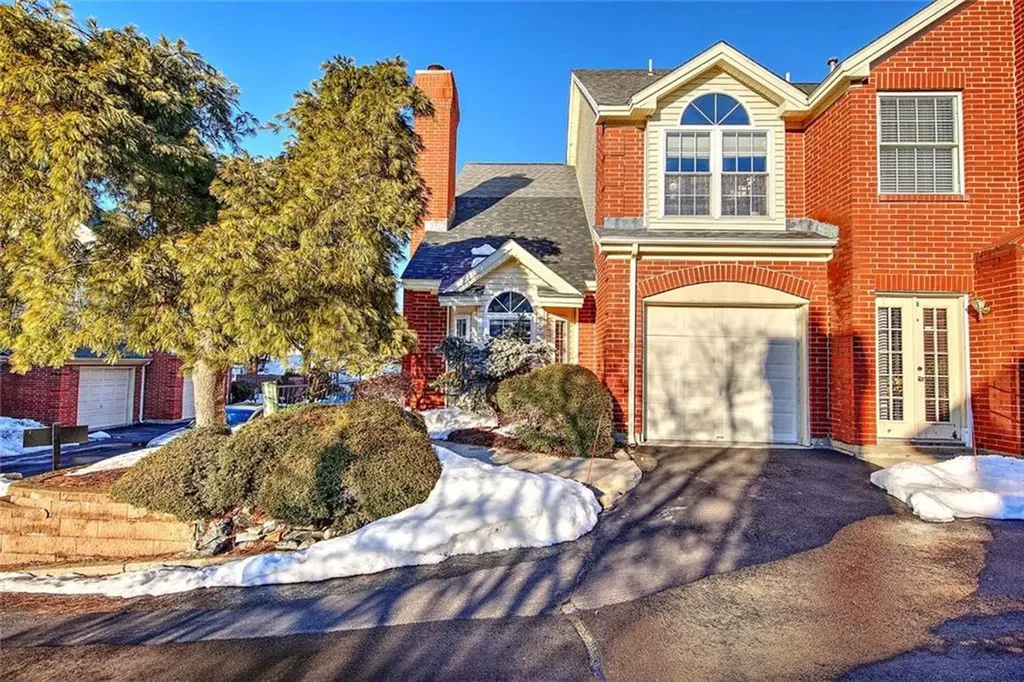 626 Smithfield Road North Providence RI 02904